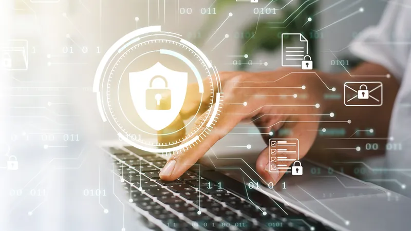 Modernes Rechenzentrum mit Serverreihen — 3-2-1-Backup-Strategie für KMU